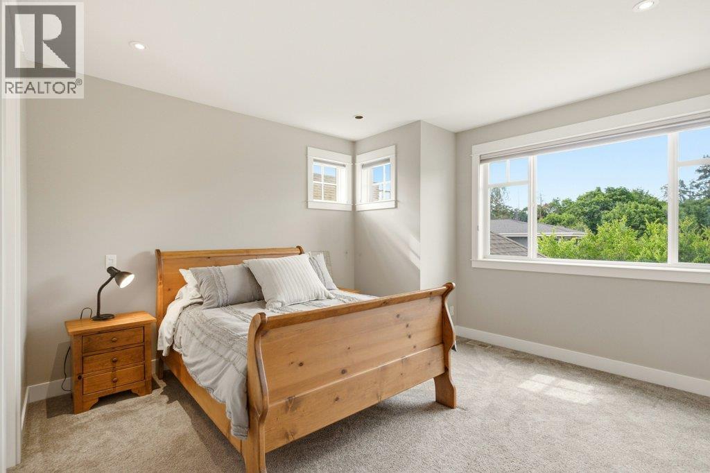  526 Metcalfe Avenue, Kelowna
