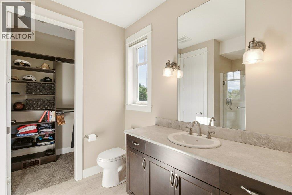  526 Metcalfe Avenue, Kelowna