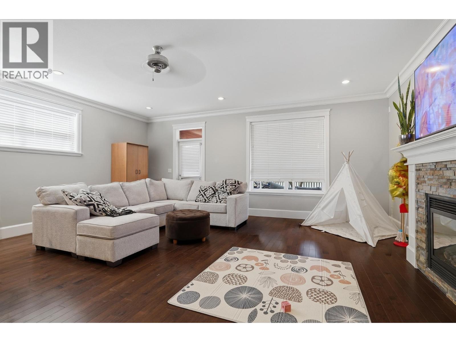 #A-5013 CENTRAL Avenue, Delta