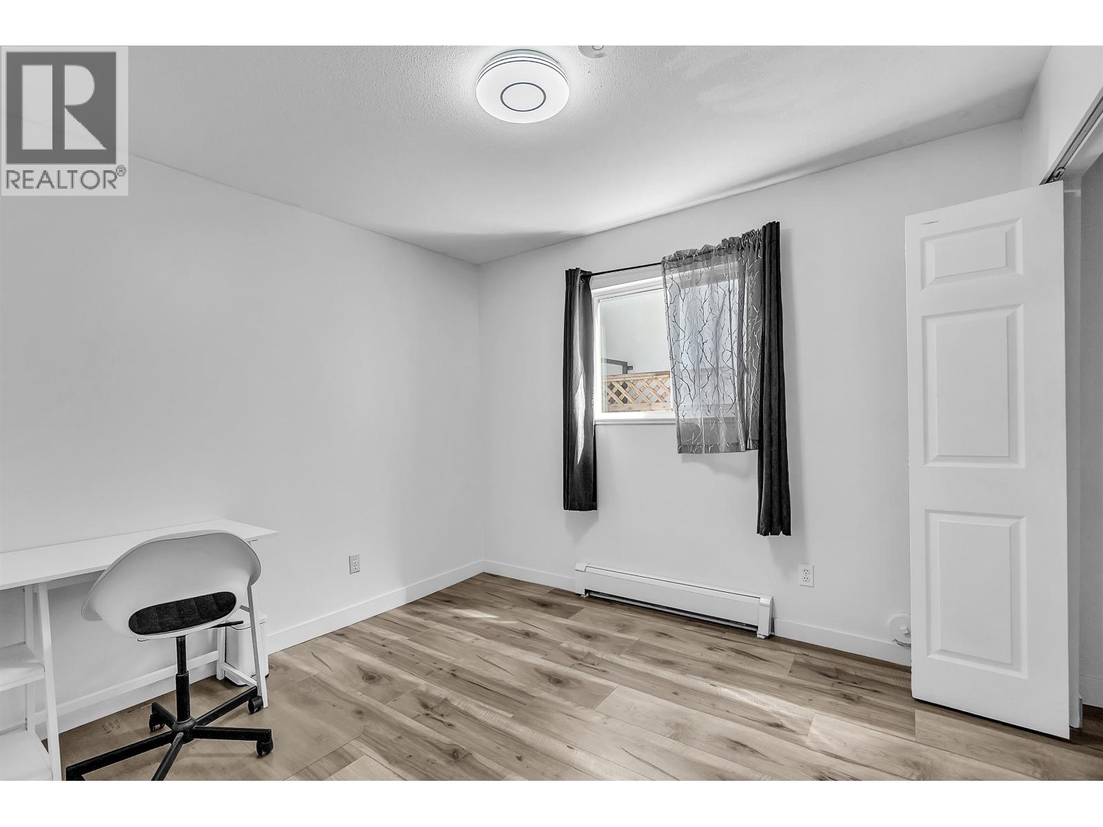 7922 16 AVENUE, Burnaby