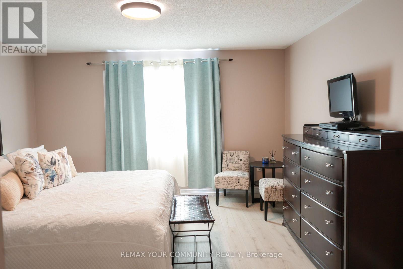 15 BELLEFONTAINE COURT - 22