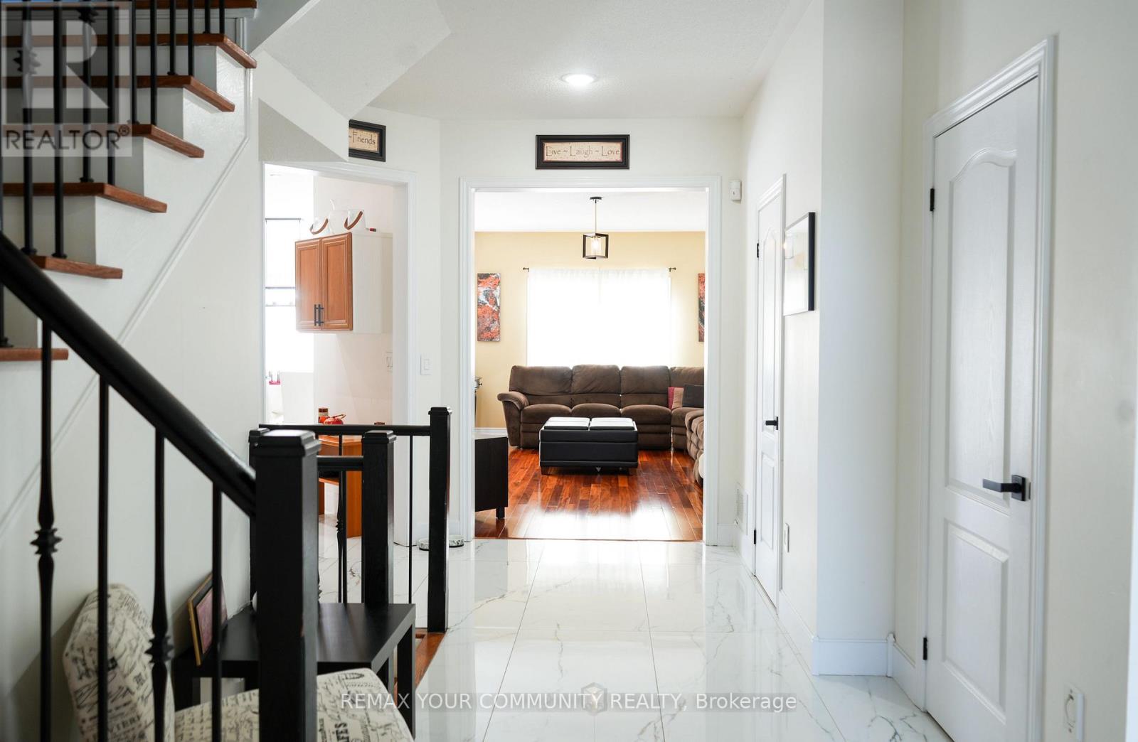15 BELLEFONTAINE COURT - 7