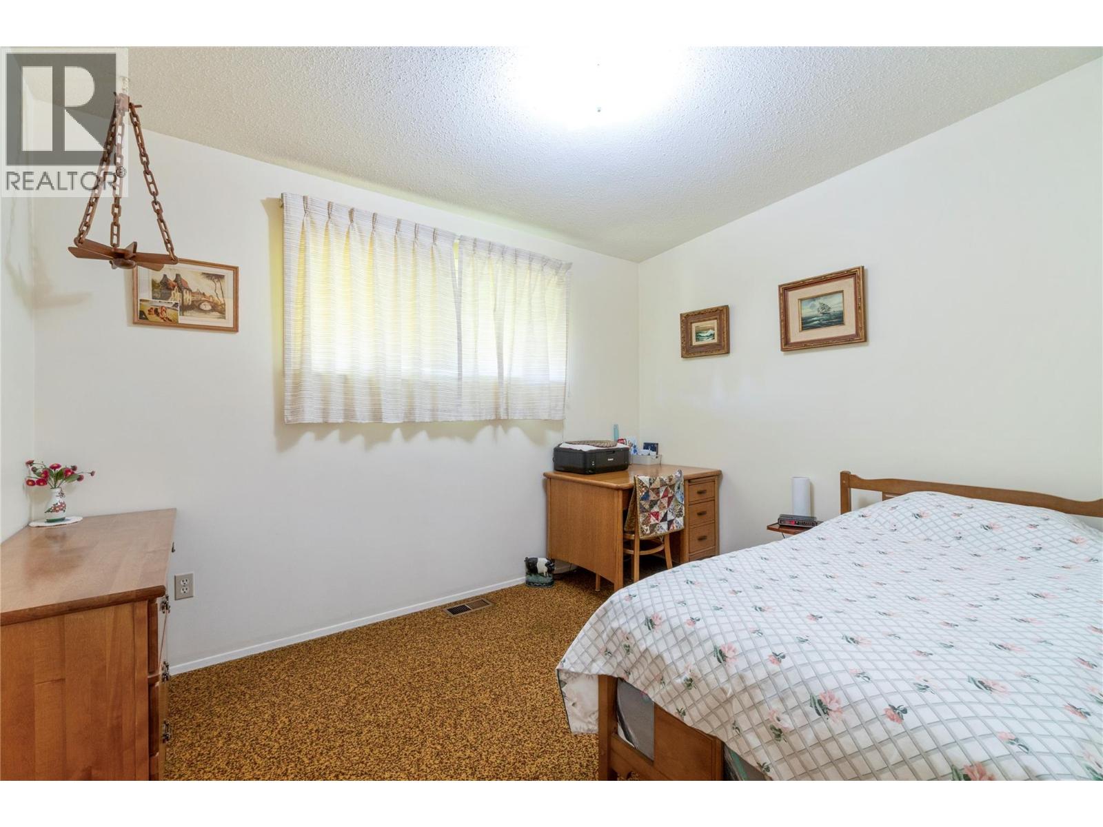  1730 36 Street Northeast, Salmon Arm