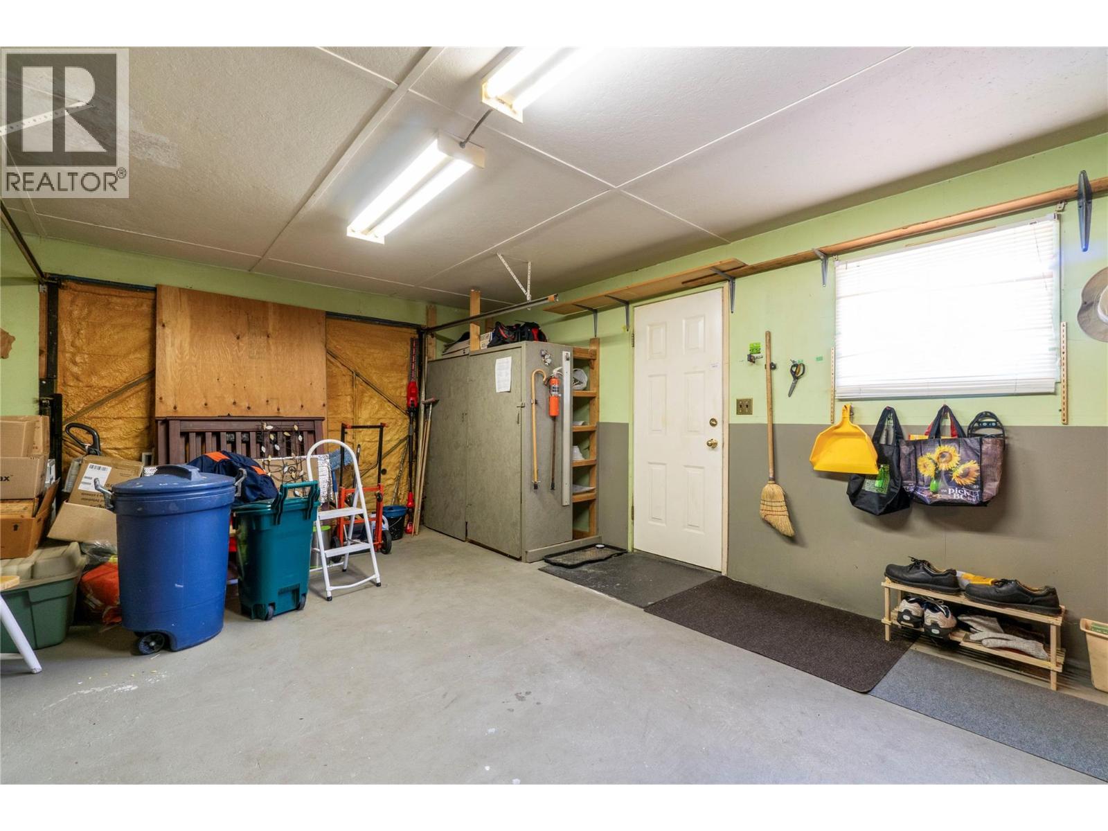  1730 36 Street Northeast, Salmon Arm