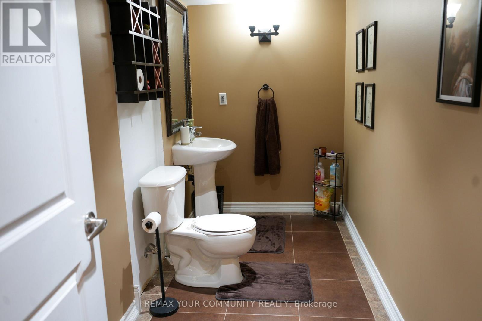 15 BELLEFONTAINE COURT - 27