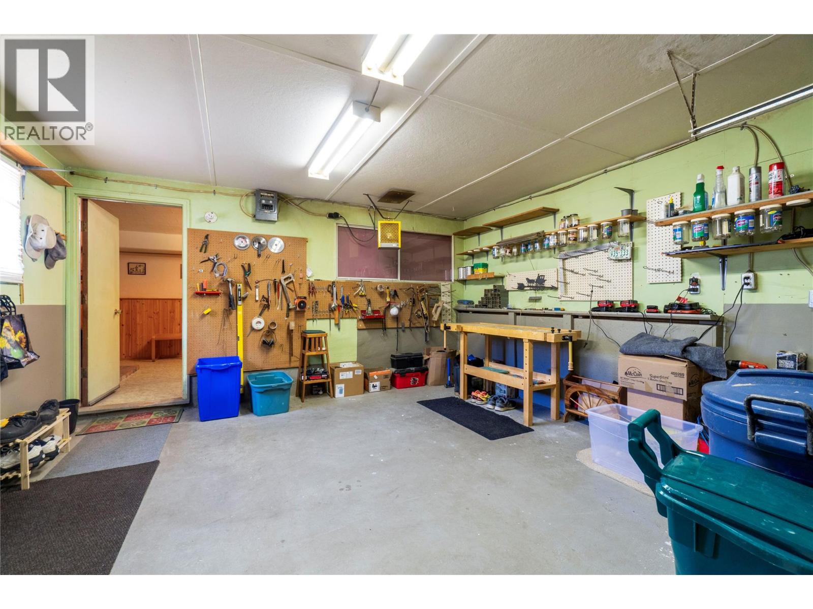  1730 36 Street Northeast, Salmon Arm