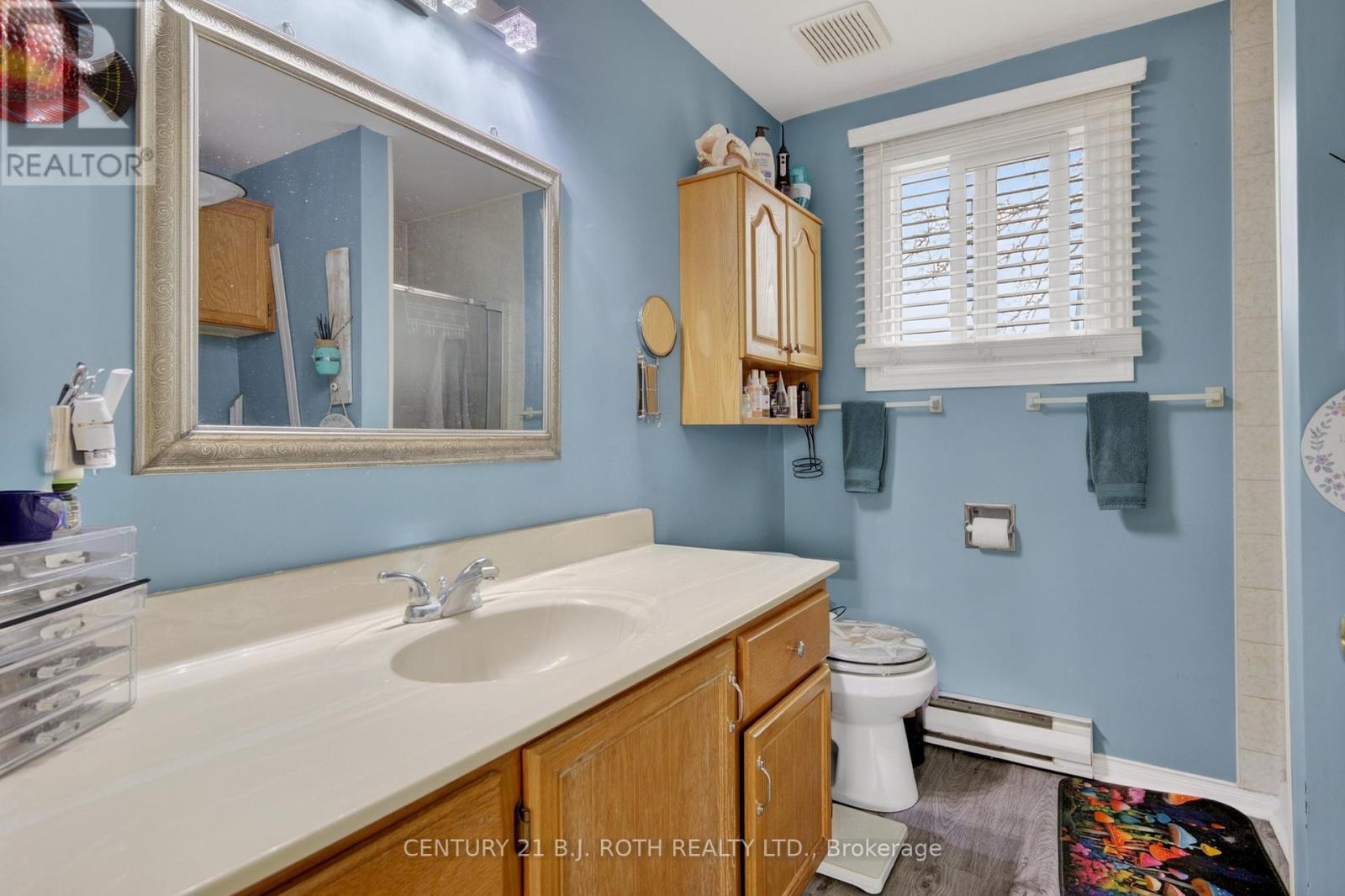 25 COMFORTS COVE COURT - 32