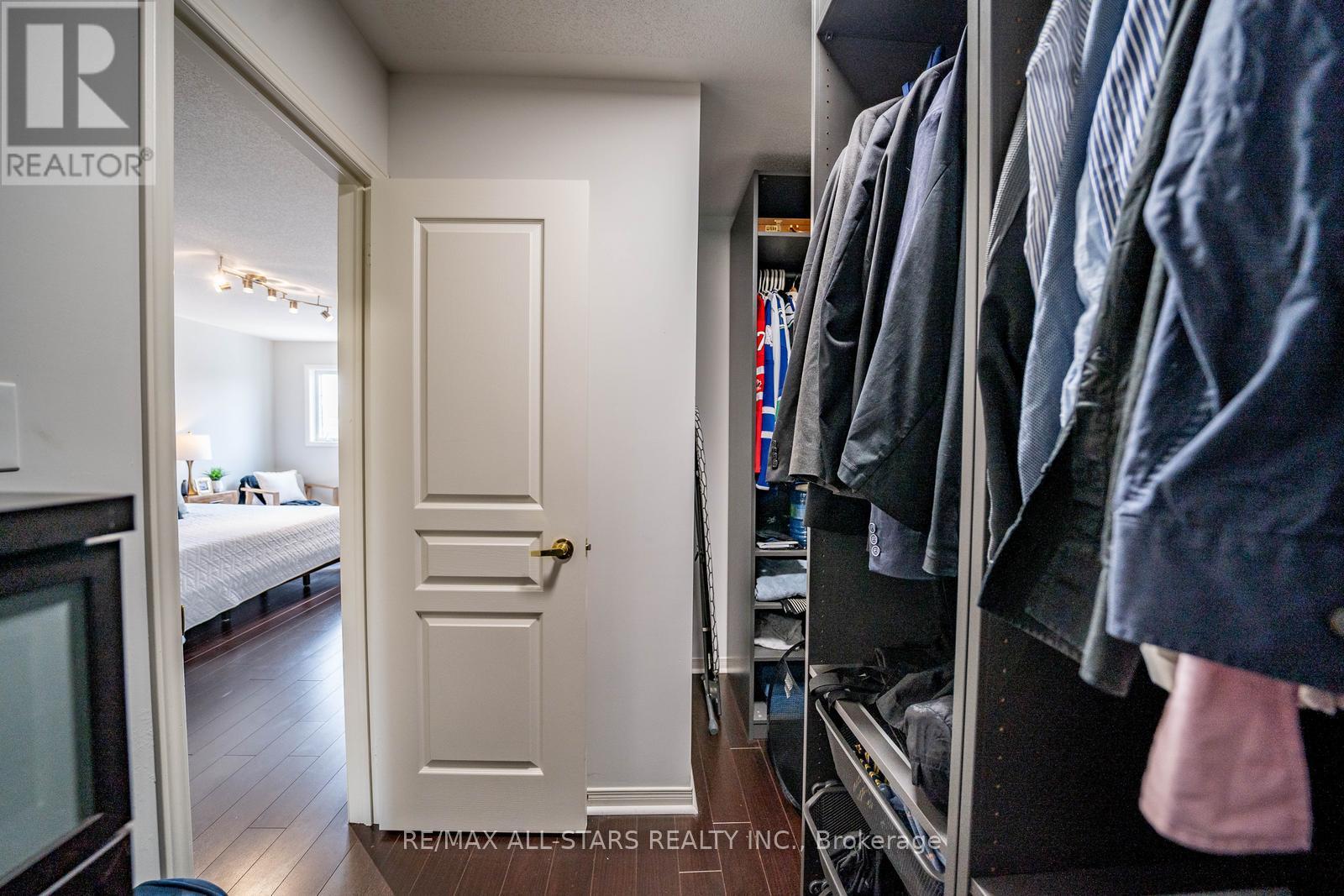 85 VERA LYNN CRESCENT - 29