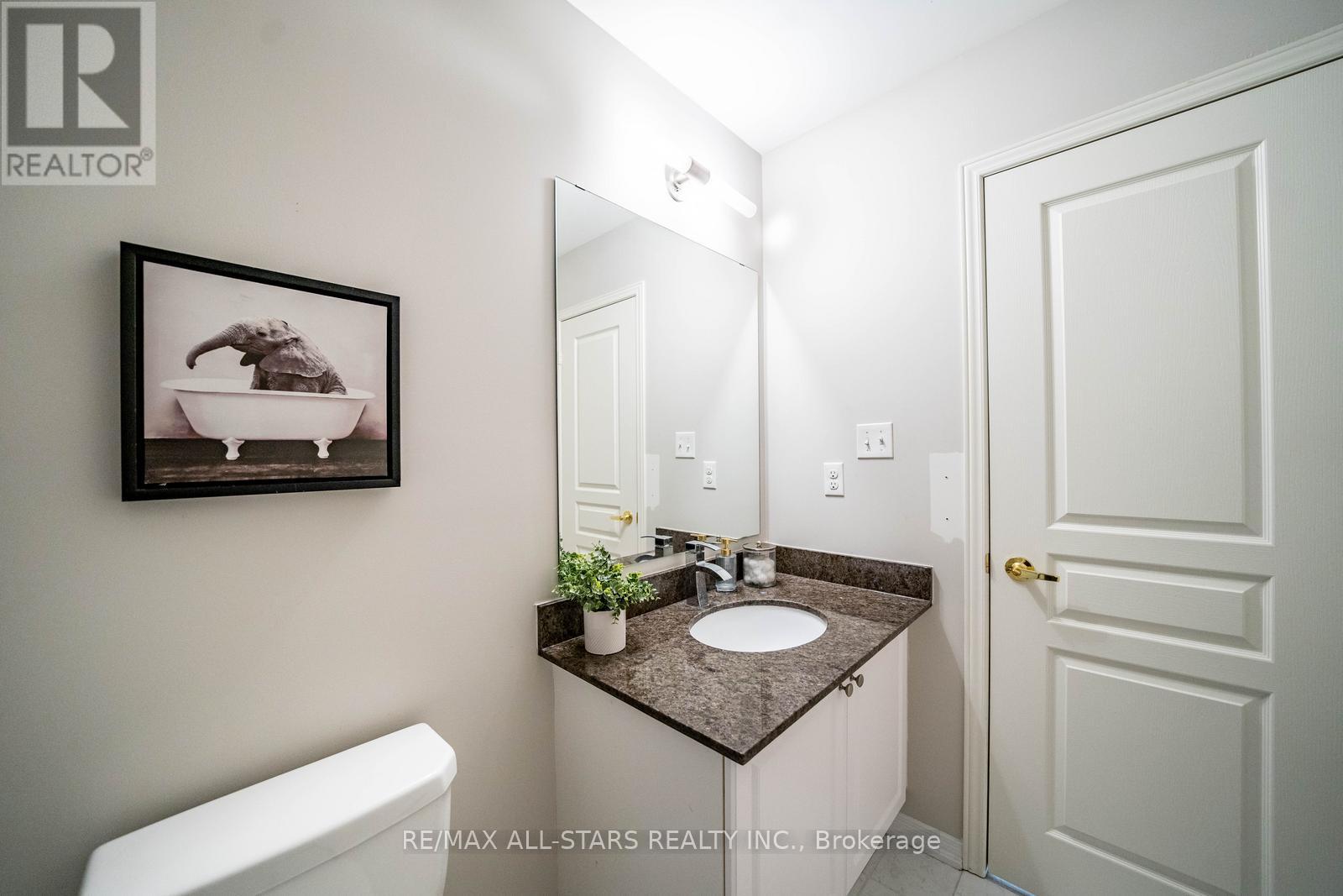 85 VERA LYNN CRESCENT - 35