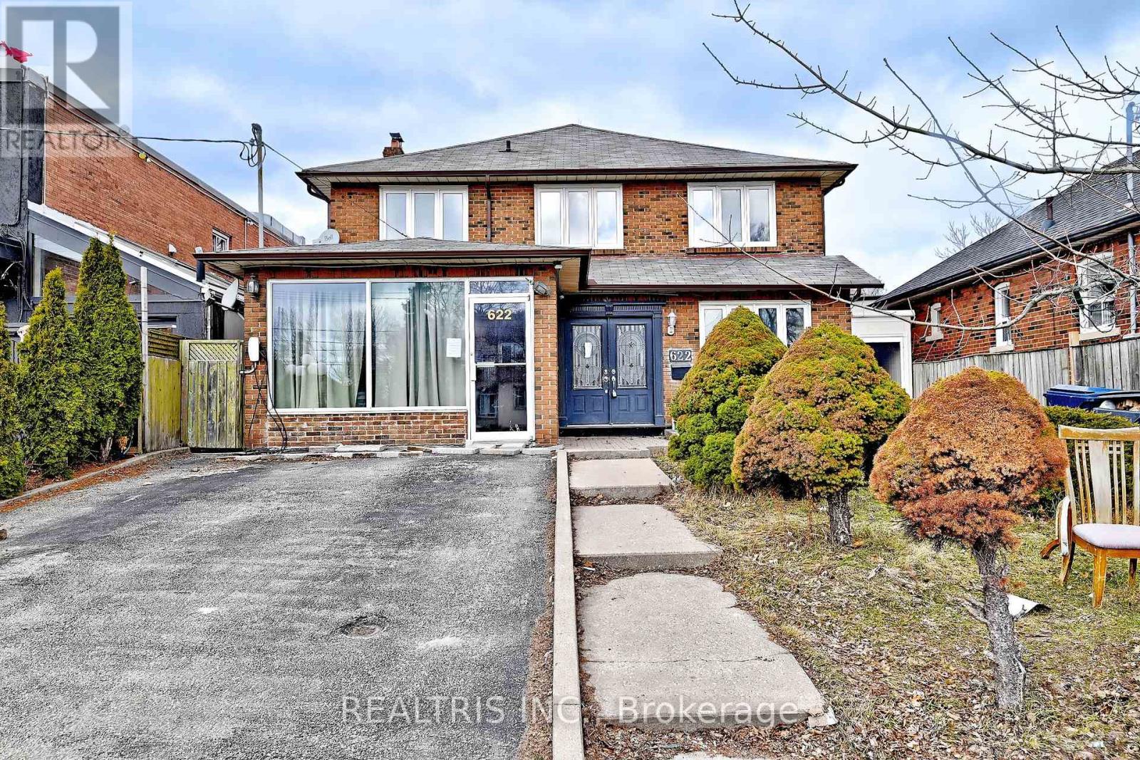 622 THE QUEENSWAY - 1