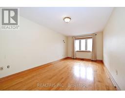 622 The Queensway, Toronto, ON M8Y1K3 Photo 20