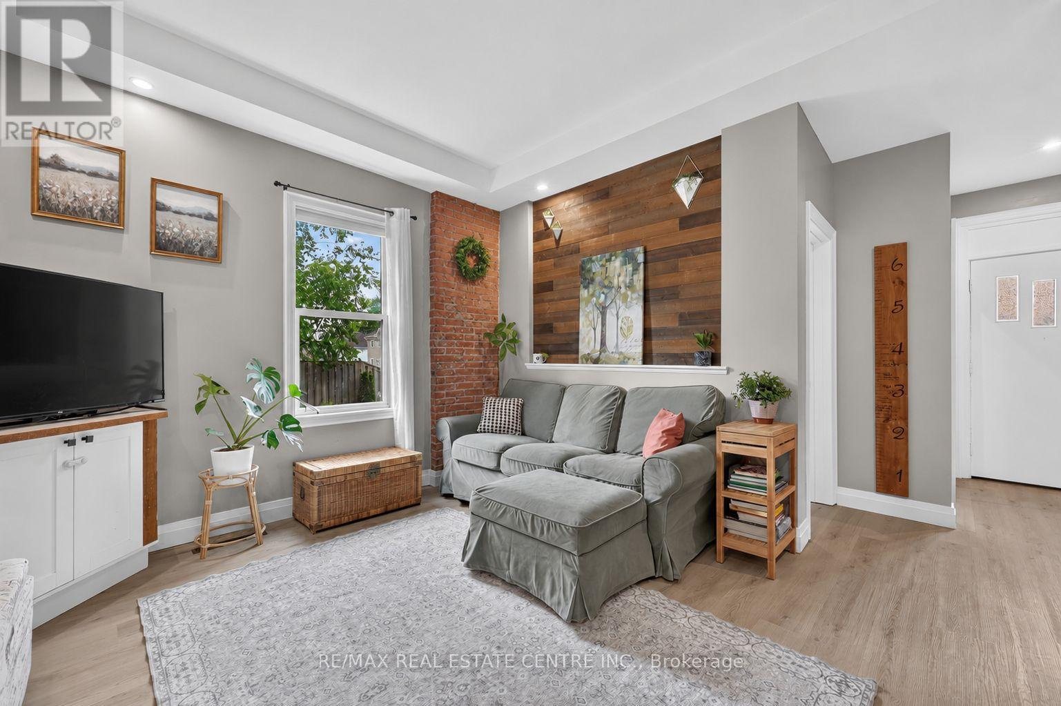 77 MILL STREET - 13