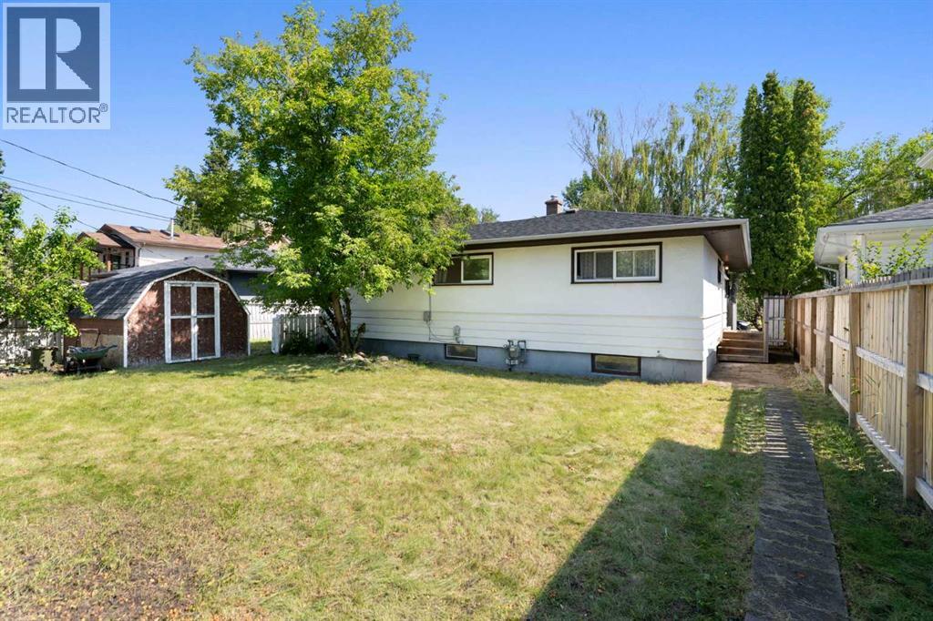 87 Hillgrove Drive SW - 34
