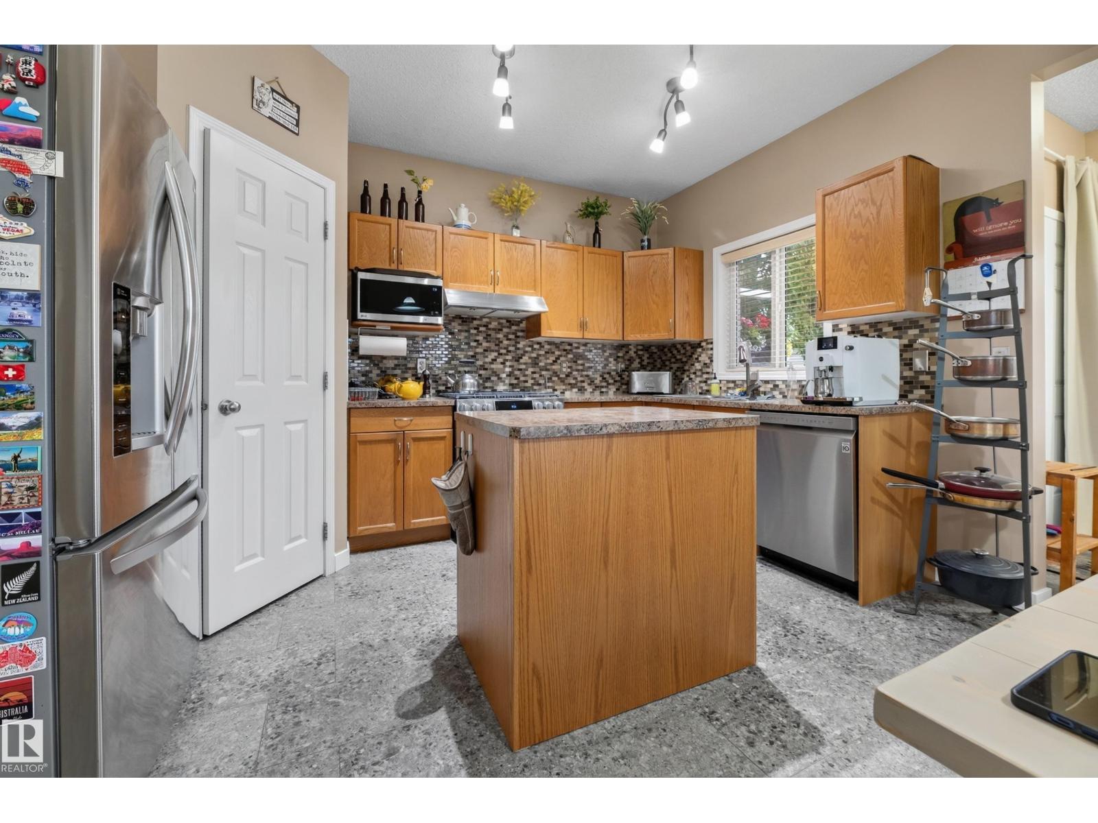 136 BOTHWELL PL - 15