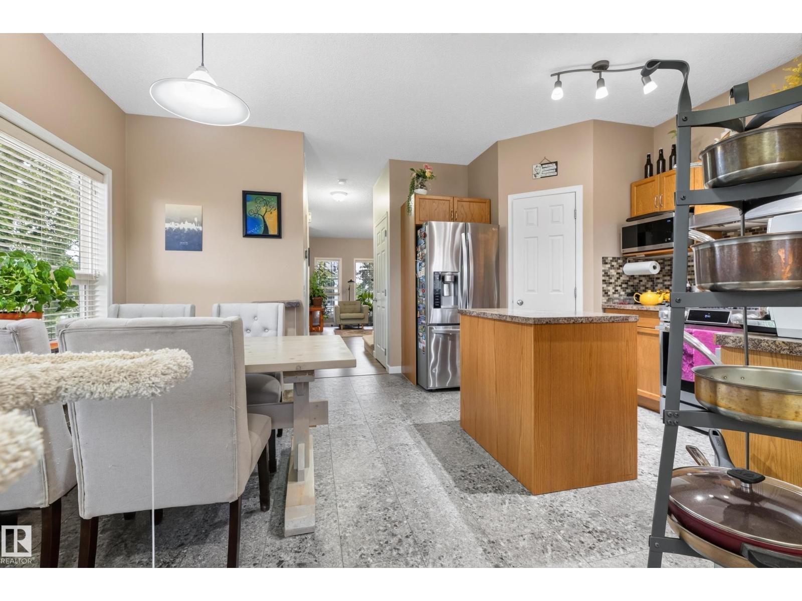 136 BOTHWELL PL - 23