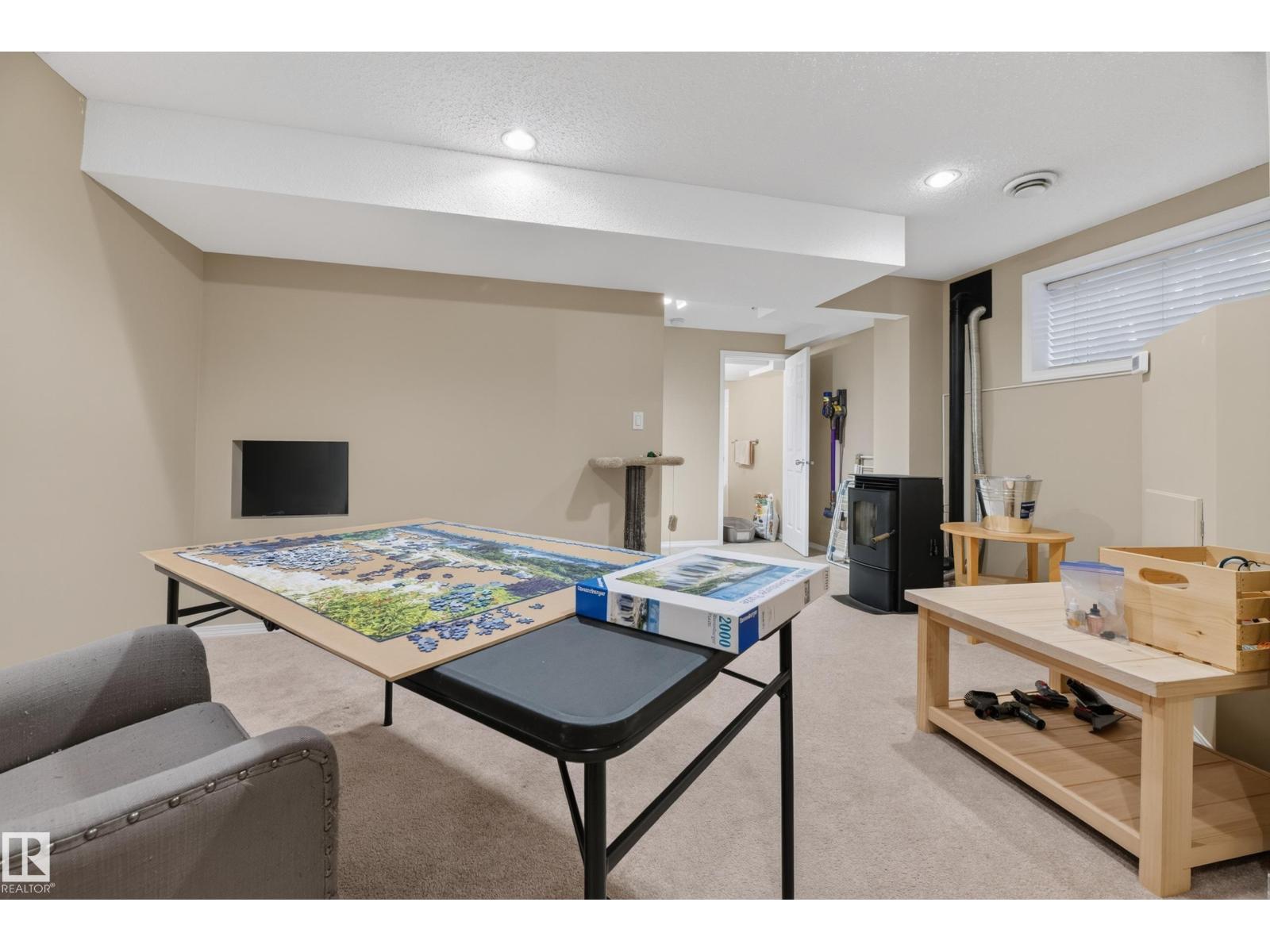136 BOTHWELL PL - 34