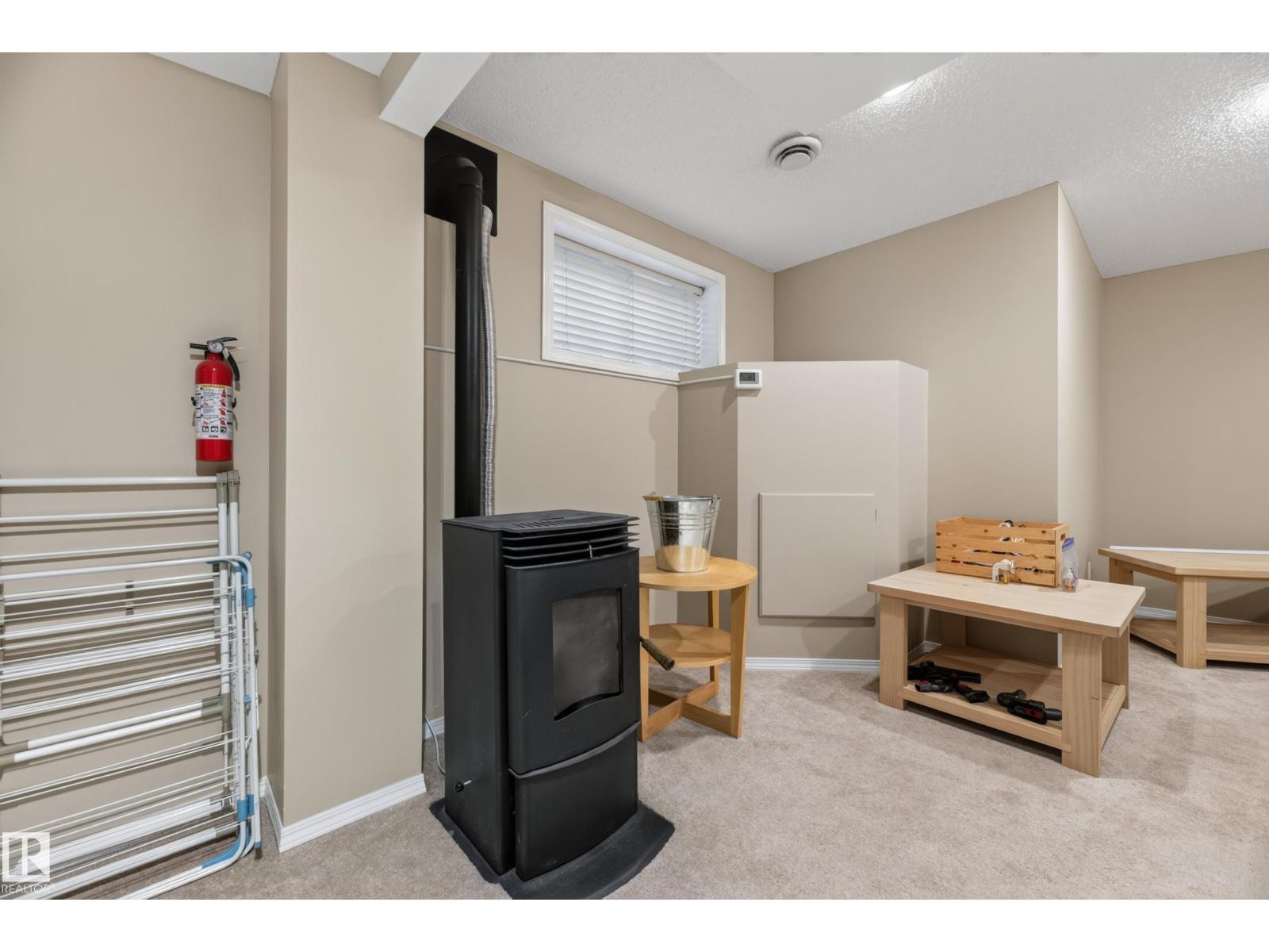 136 BOTHWELL PL - 35