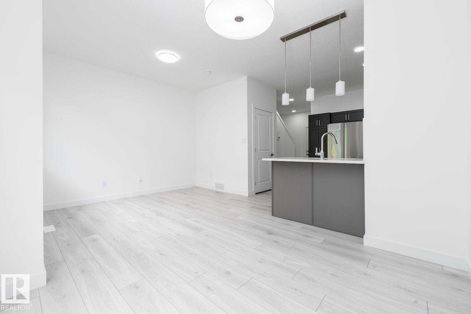 #30 2710 66 ST SW — photo 12
