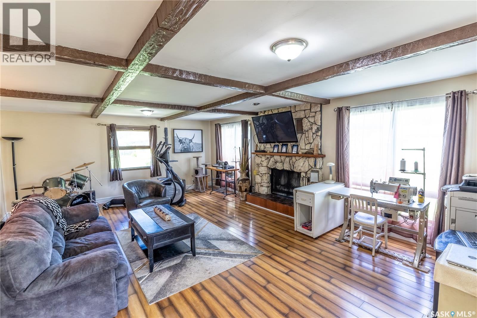 120 Crocus AVENUE - 12