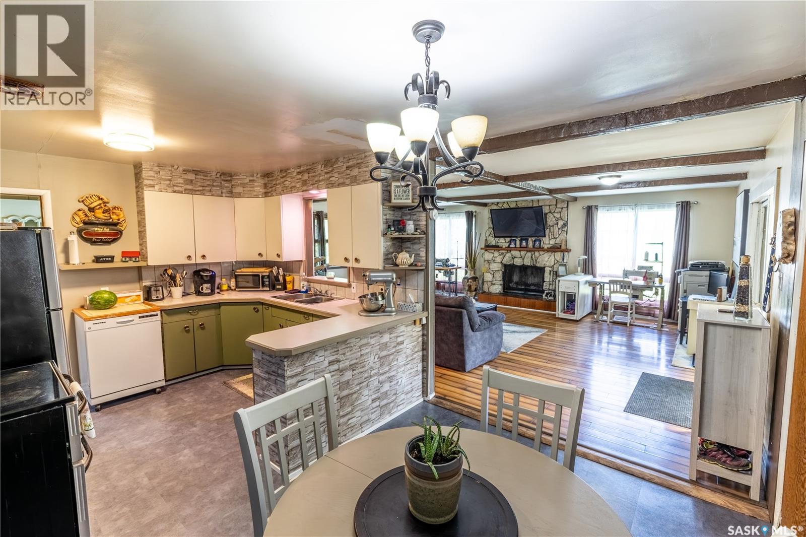 120 Crocus AVENUE - 13