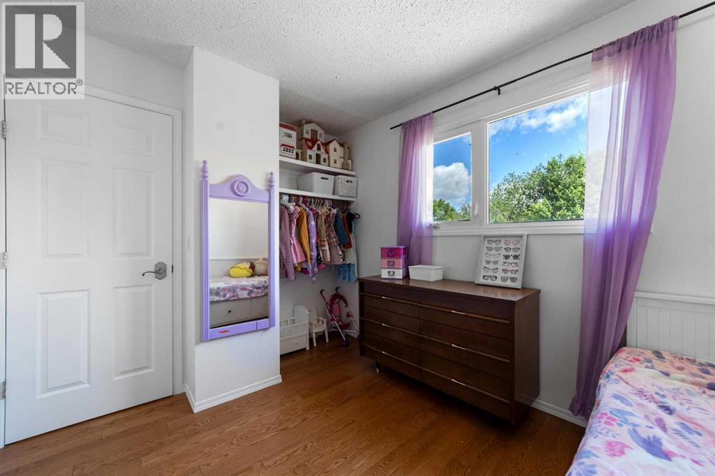 3609 A 66a Street — photo 21
