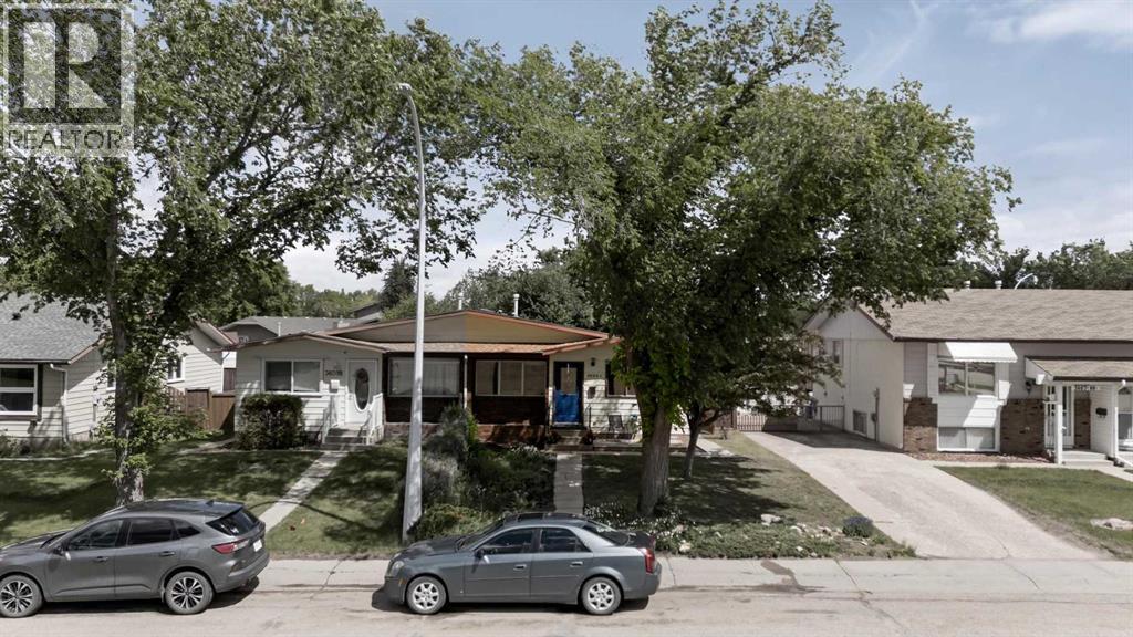 3609 A 66a Street - photo 3