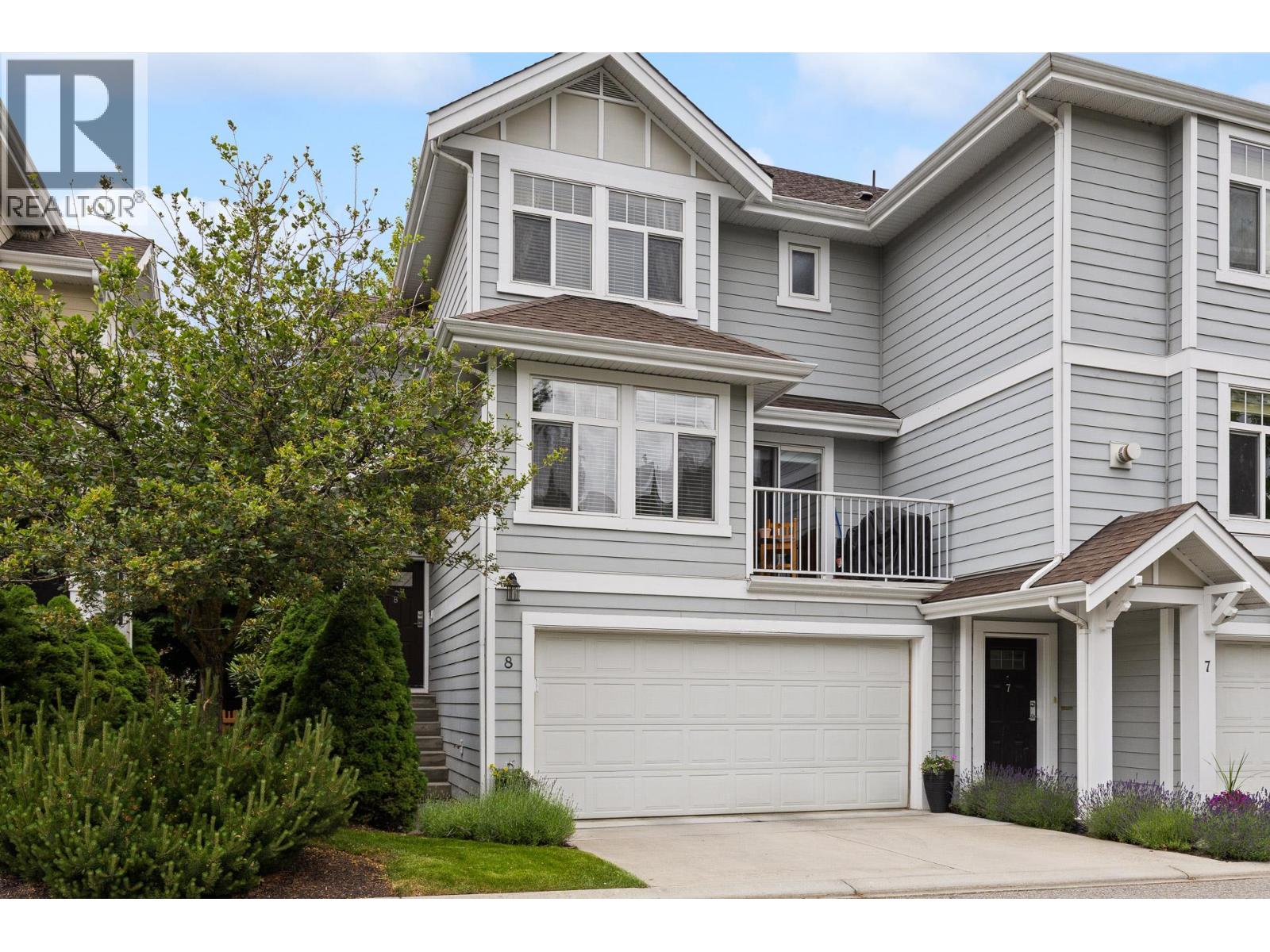 #8 1853 Parkview Crescent - 1