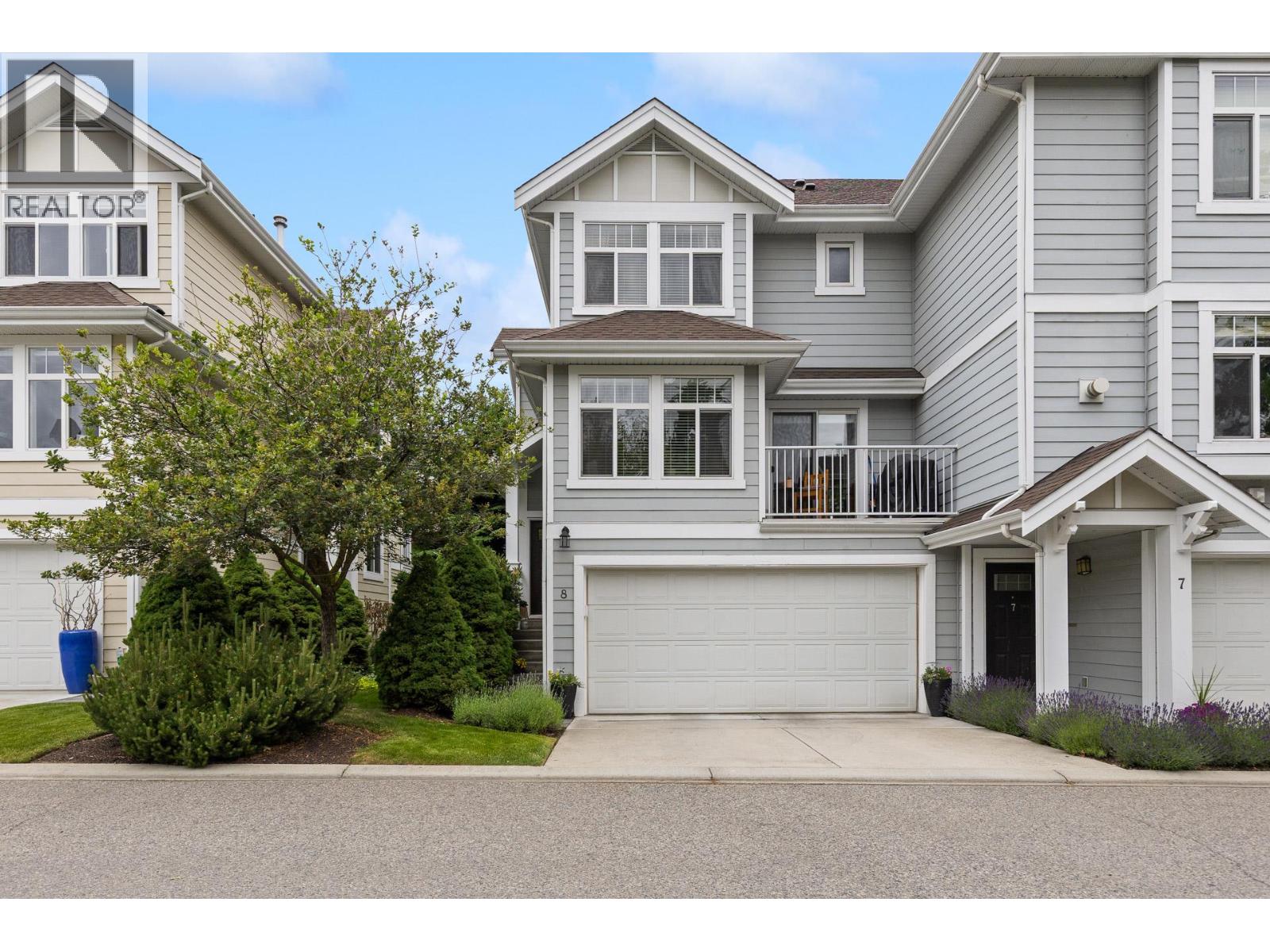 #8 1853 Parkview Crescent - 42
