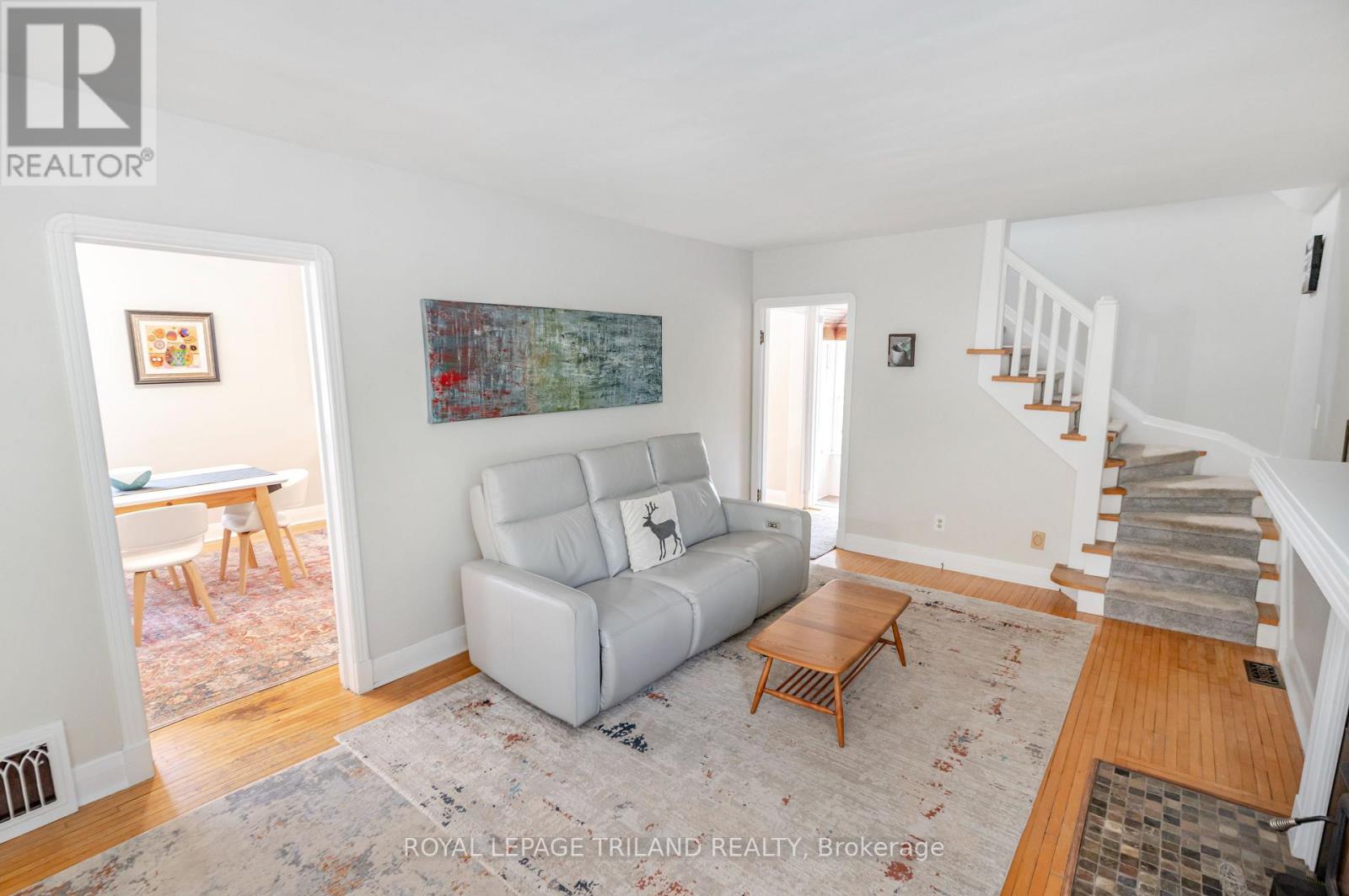 194 BELGRAVE AVENUE - 9