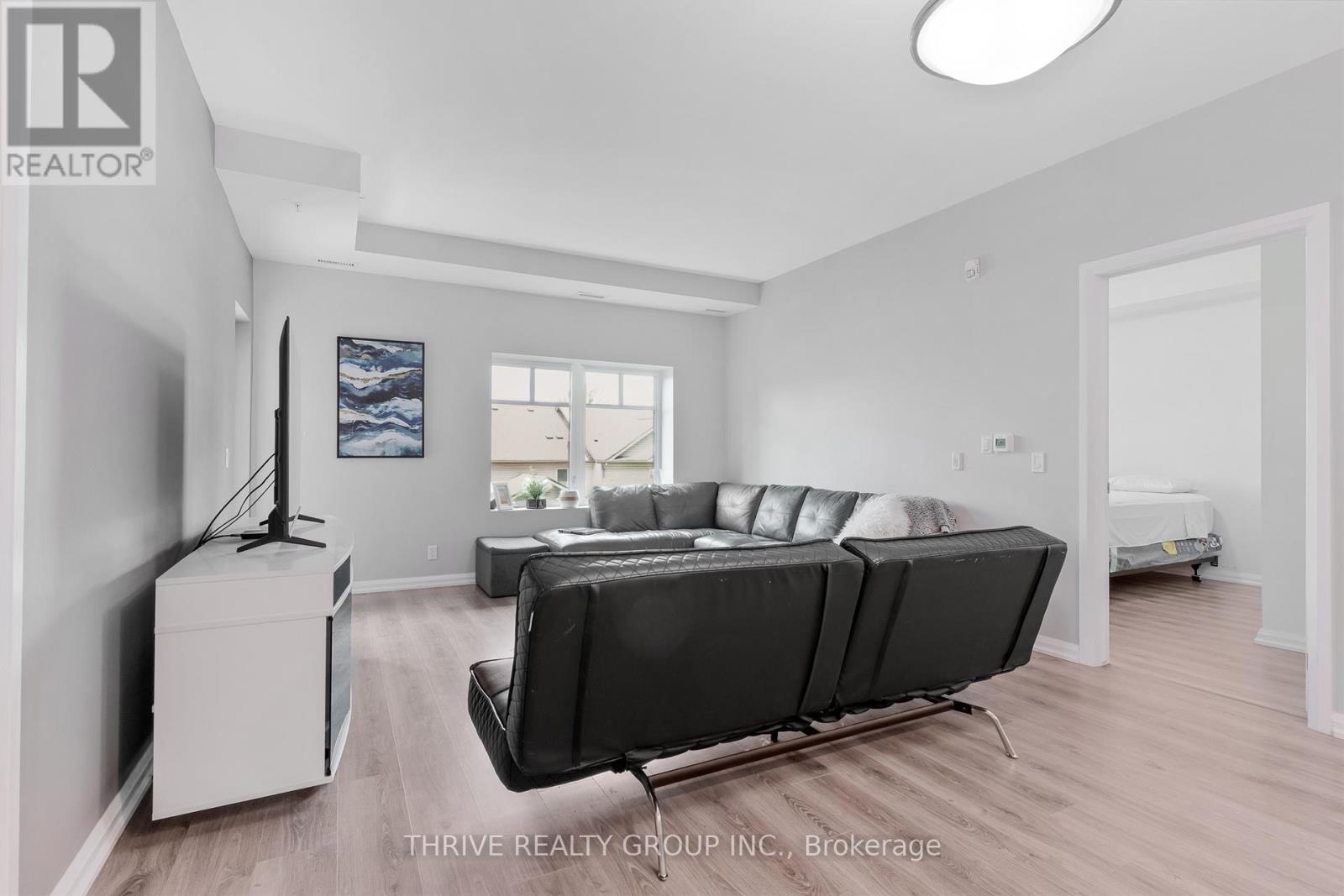 #206 778 LAURELWOOD DRIVE - 11