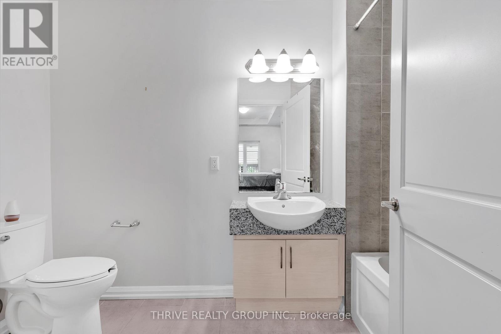 #206 778 LAURELWOOD DRIVE - 22