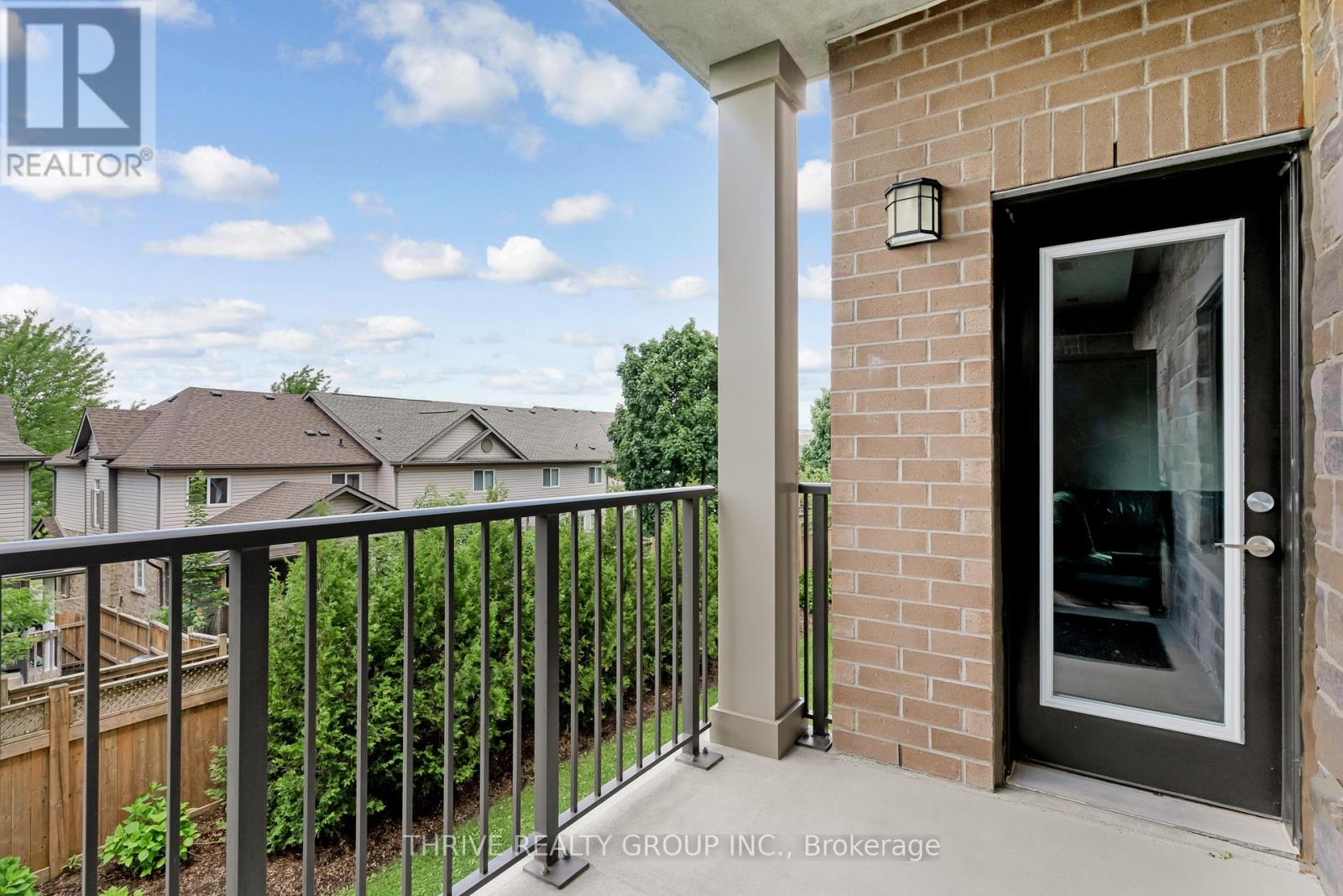 #206 778 LAURELWOOD DRIVE - 29