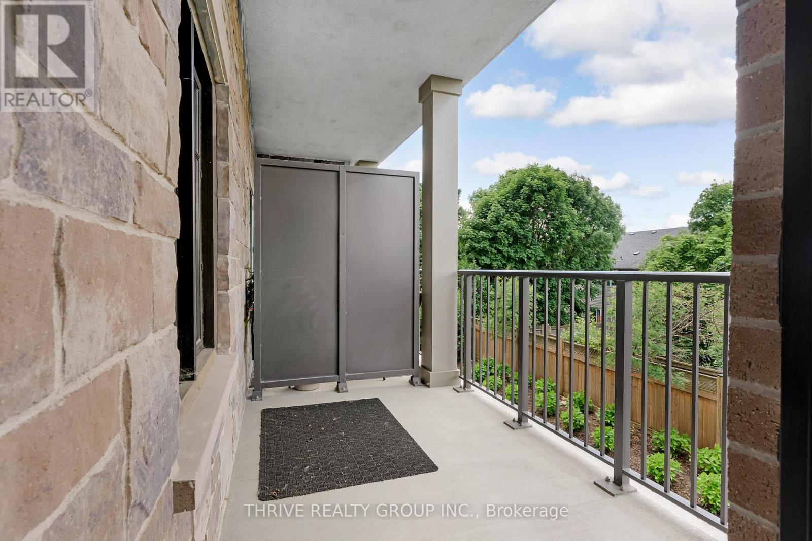 #206 778 LAURELWOOD DRIVE - 30