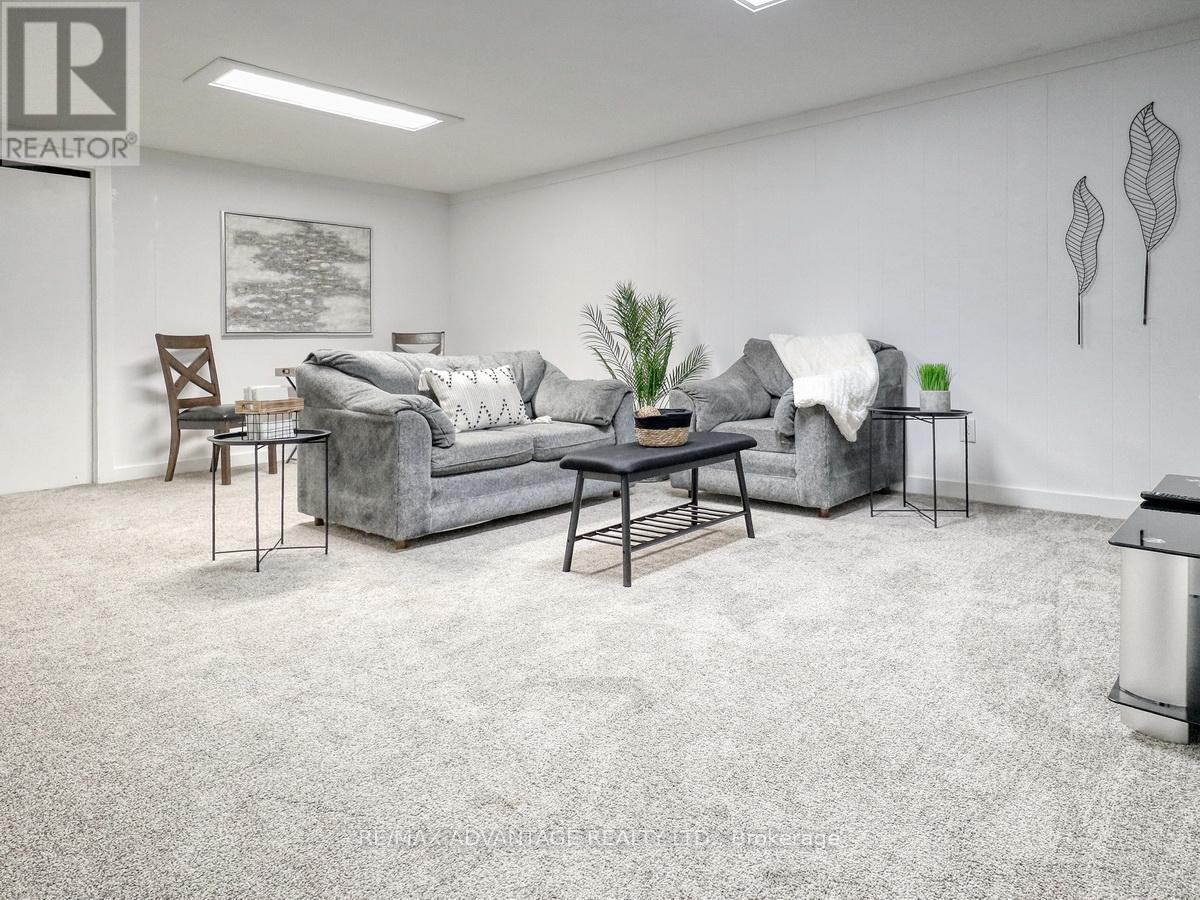 132 MONMORE ROAD - 36