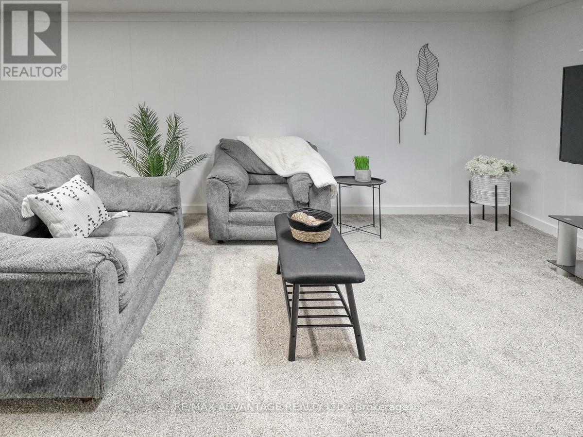 132 MONMORE ROAD - 38