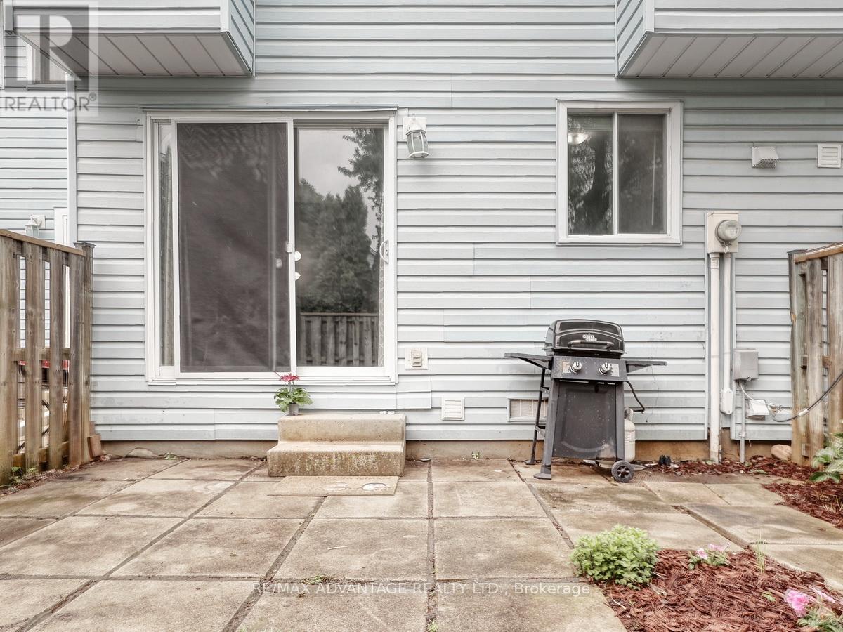132 MONMORE ROAD - 43