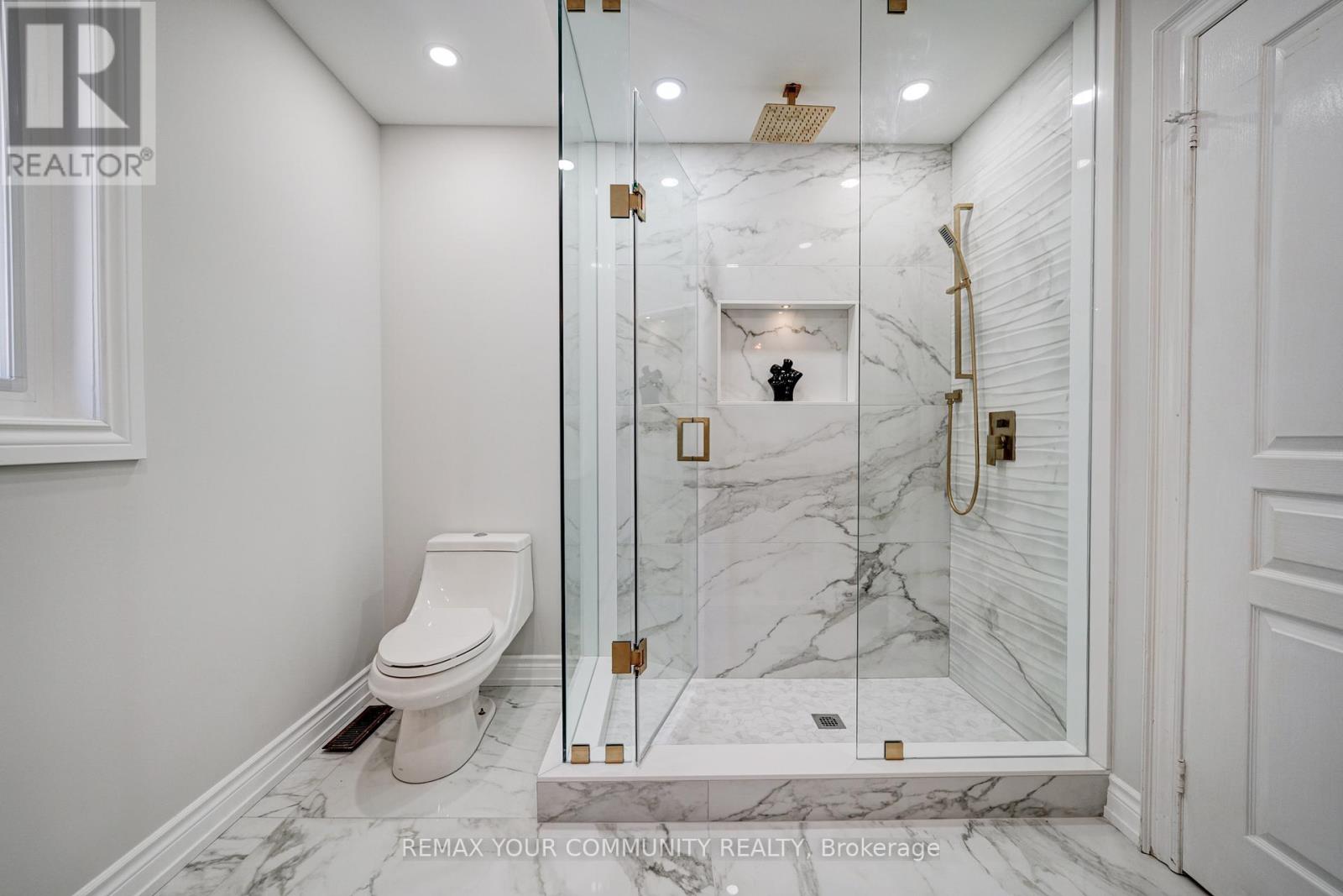 7 FERN AVENUE - 28