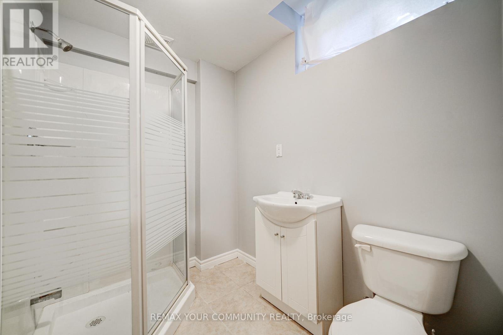 7 FERN AVENUE - 36
