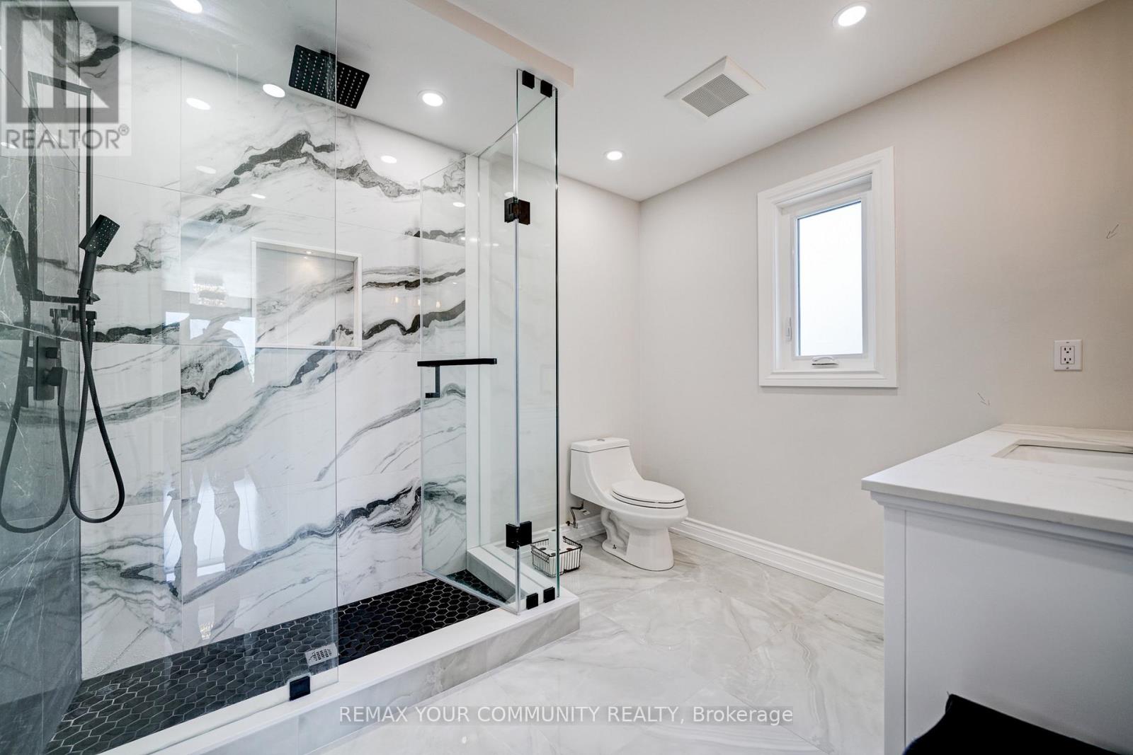 7 FERN AVENUE - 27