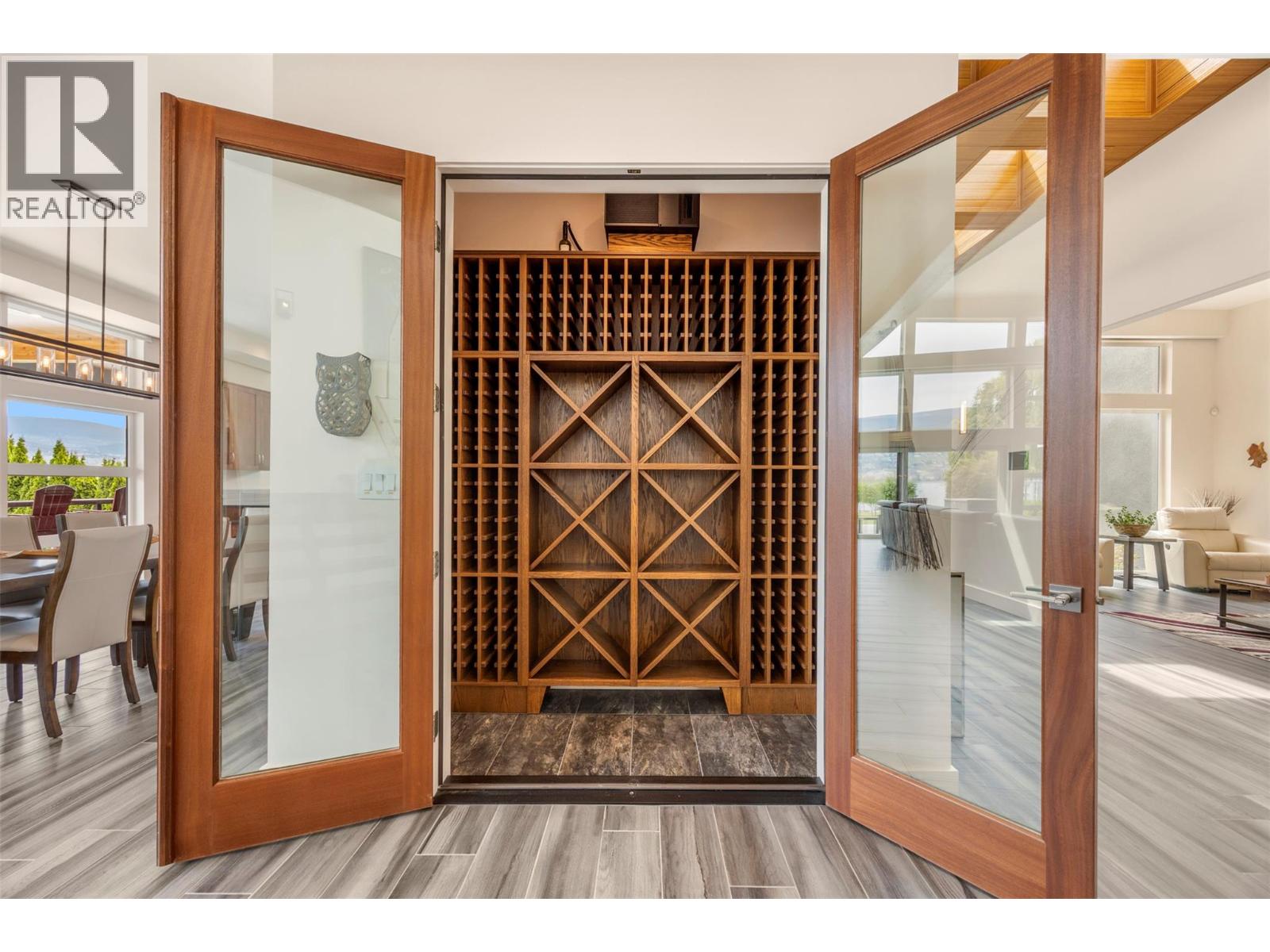 704 Stonor Street, Summerland