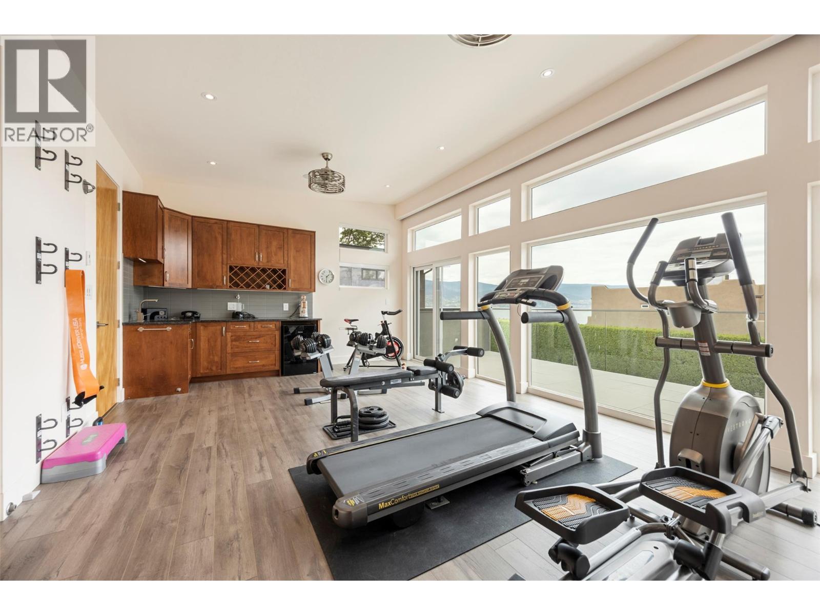 704 Stonor Street, Summerland