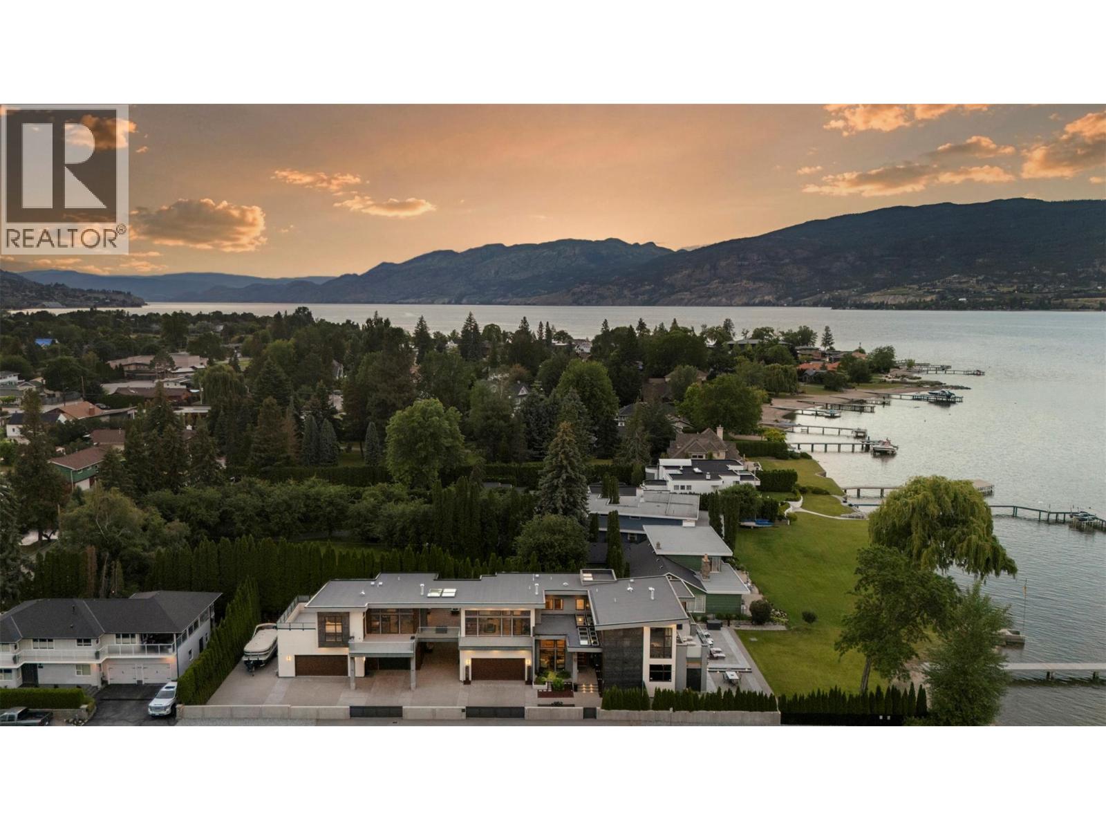 704 Stonor Street, Summerland