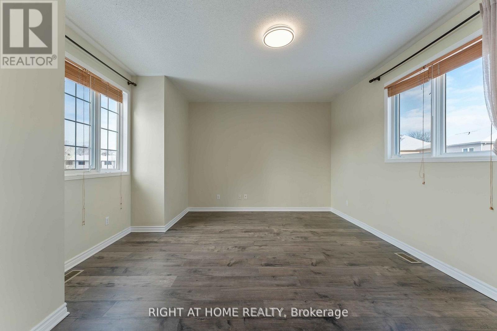 3 Bed, 4 Bath House for Rent in Ottawa – 104 B CRAIG HENRY DRIVE, Ottawa – MLS# X13481174 - Image 16