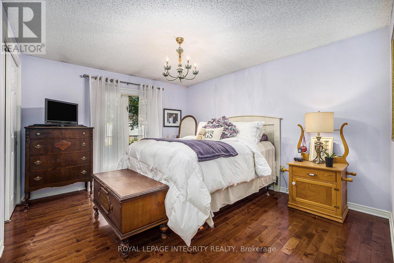 24 MATHER STREET - 13