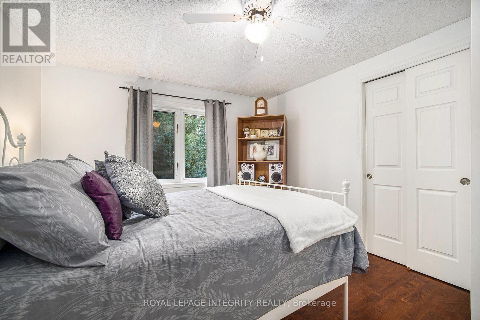 24 MATHER STREET - 16
