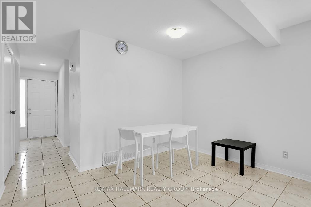 #81 2772 PIMLICO CRESCENT - 11