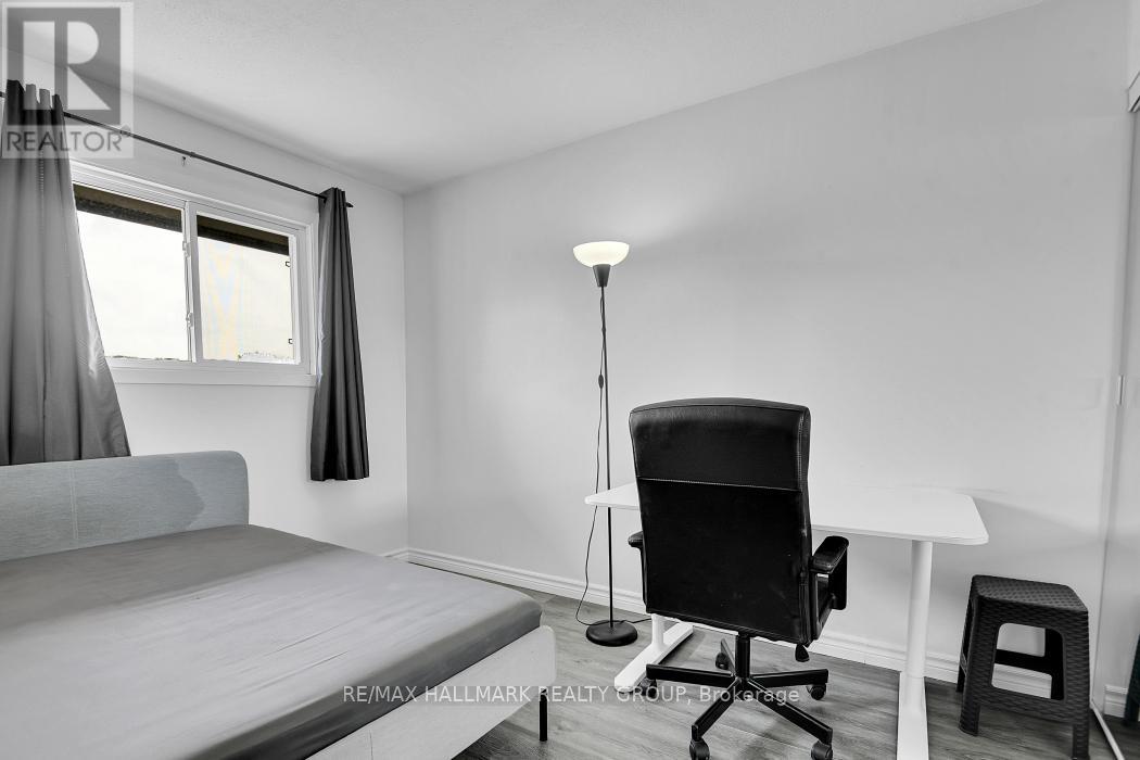 #81 2772 PIMLICO CRESCENT - 24
