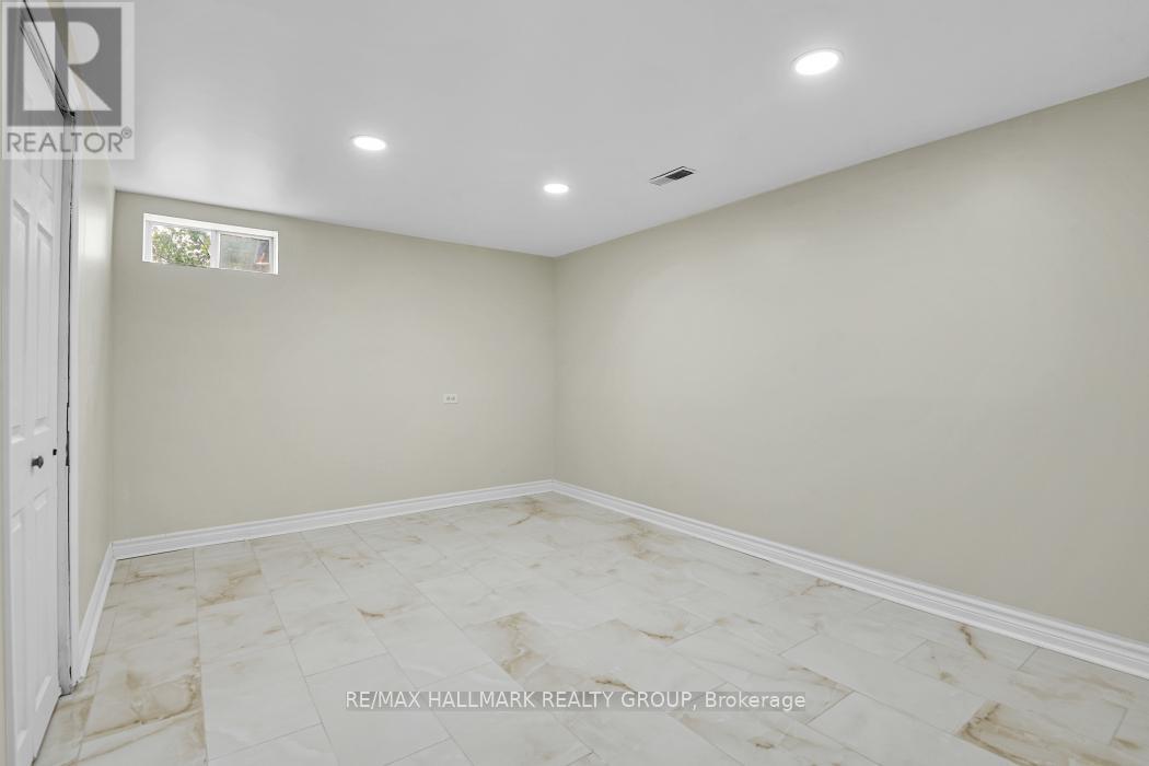 #81 2772 PIMLICO CRESCENT - 28