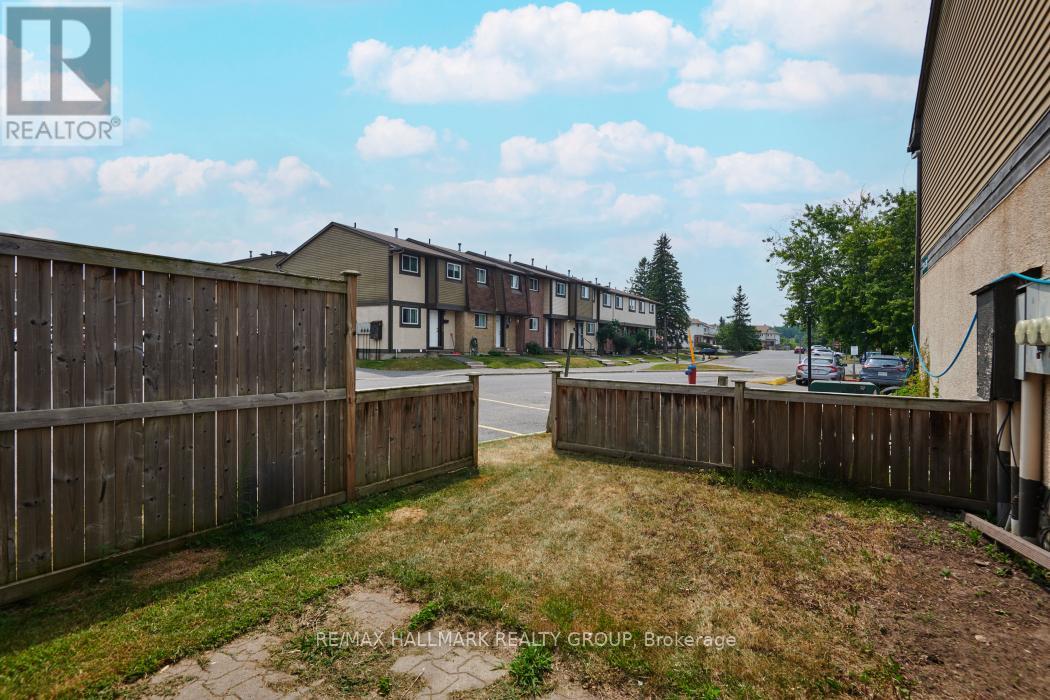 #81 2772 PIMLICO CRESCENT - 32