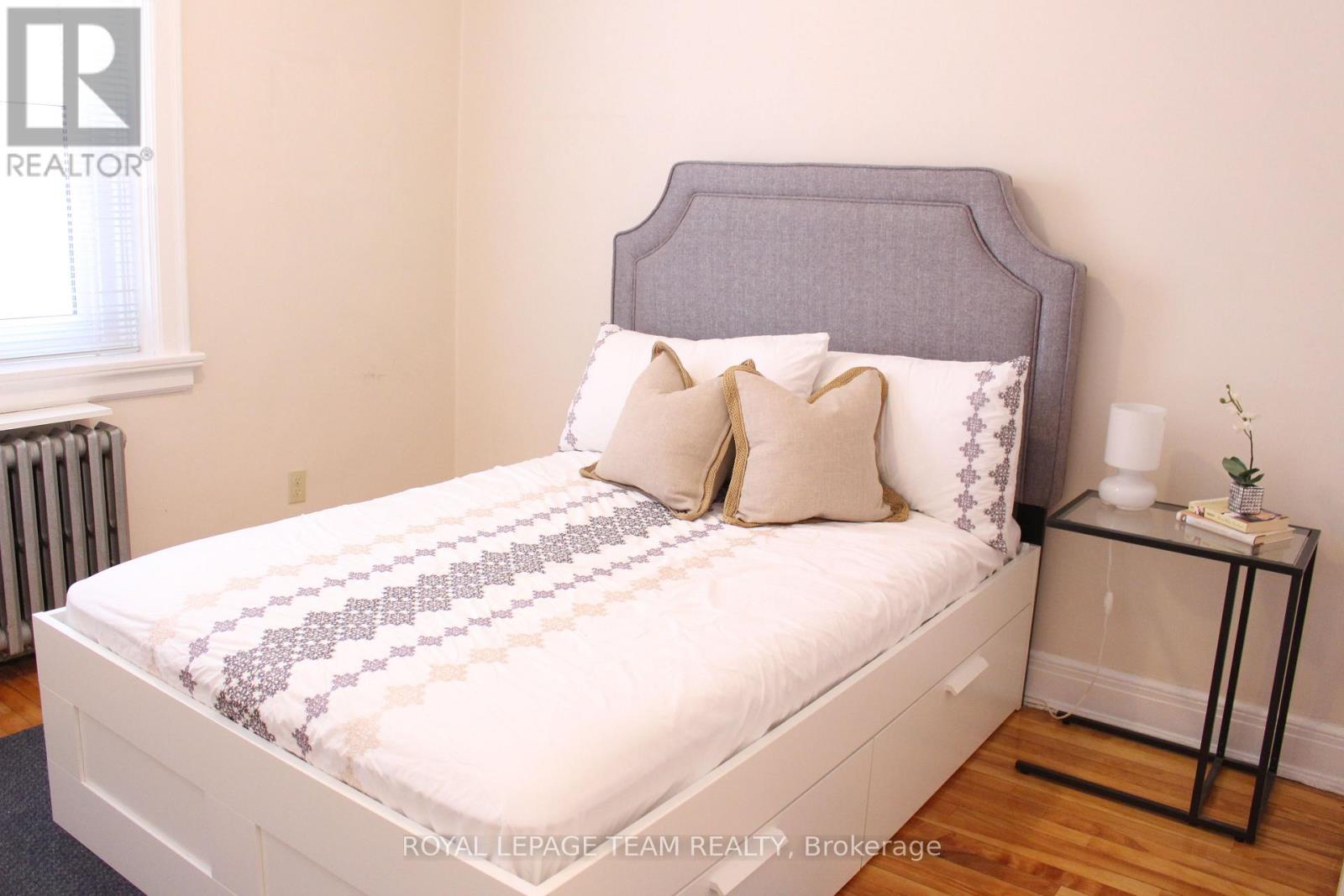 2 Bed, 1 Bath House for Rent in Ottawa – 14 – 612 BANK STREET, Ottawa – MLS# X13481290 - Image 19
